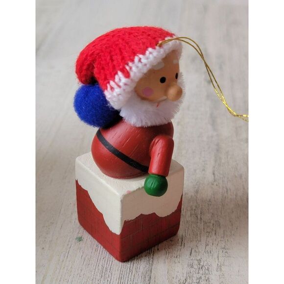Santa Claus chimney present wooden ornament Xmas decor - Picture 1 of 6